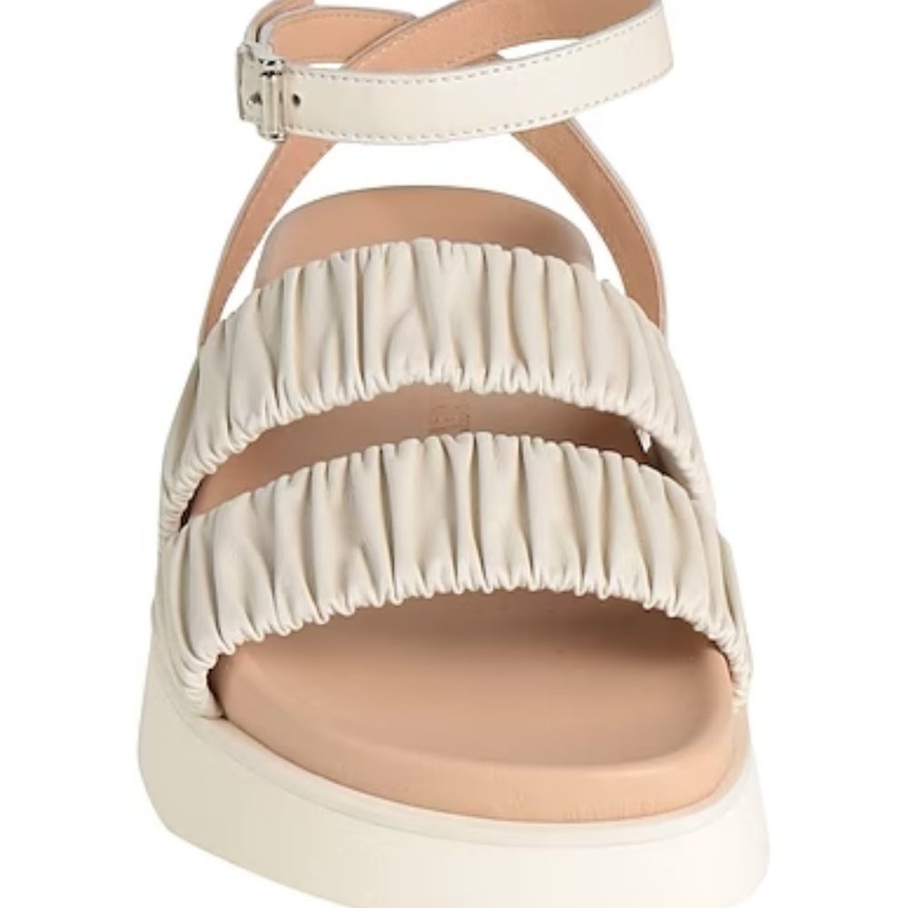 Soft leather sandal size 36